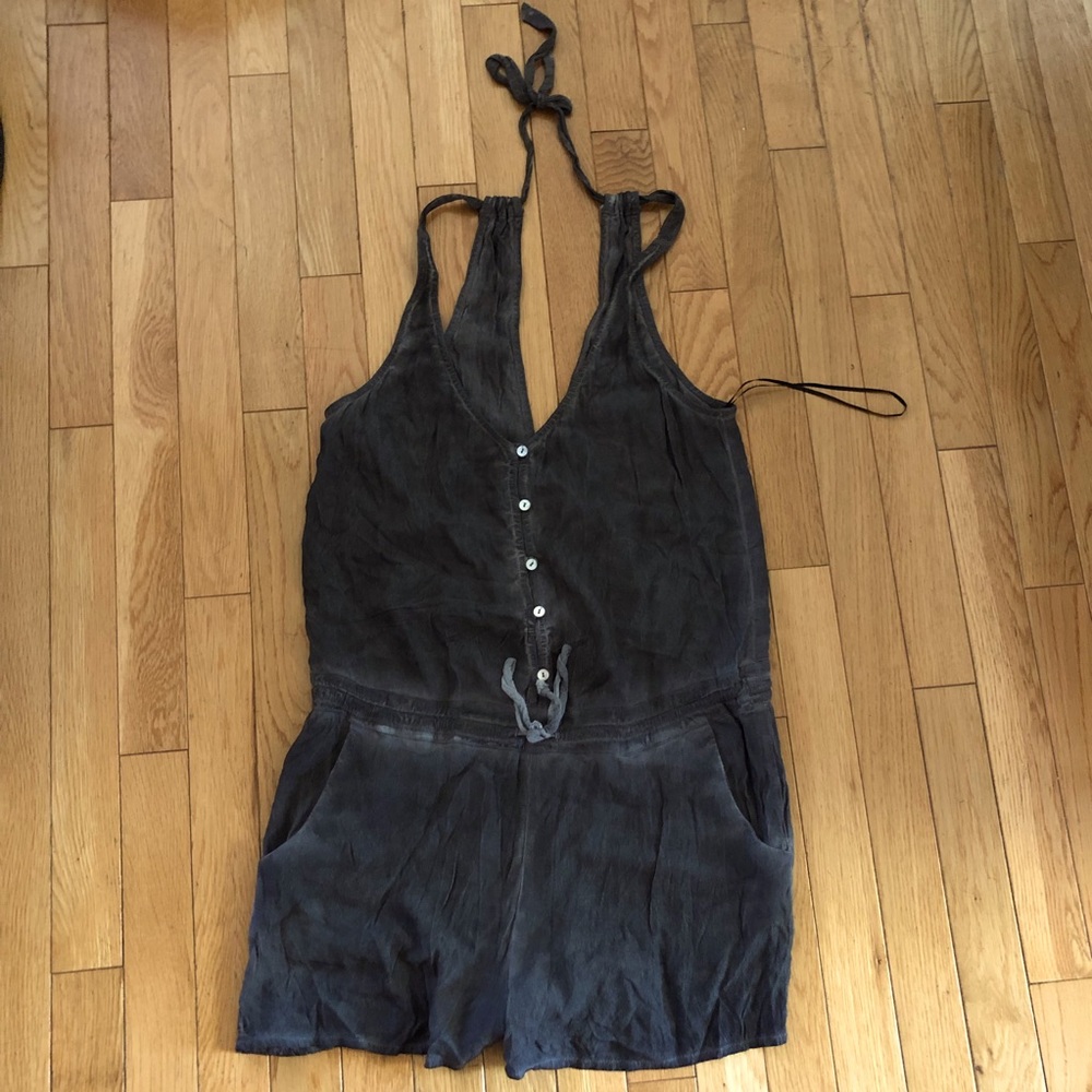 Willow & Clay grey romper, size M